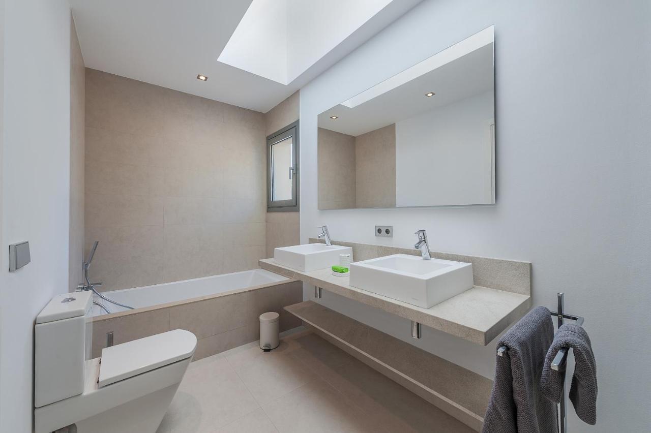 Luxury Villa Phoenix ปอร์ต เด โปเญนซา ภายนอก รูปภาพ